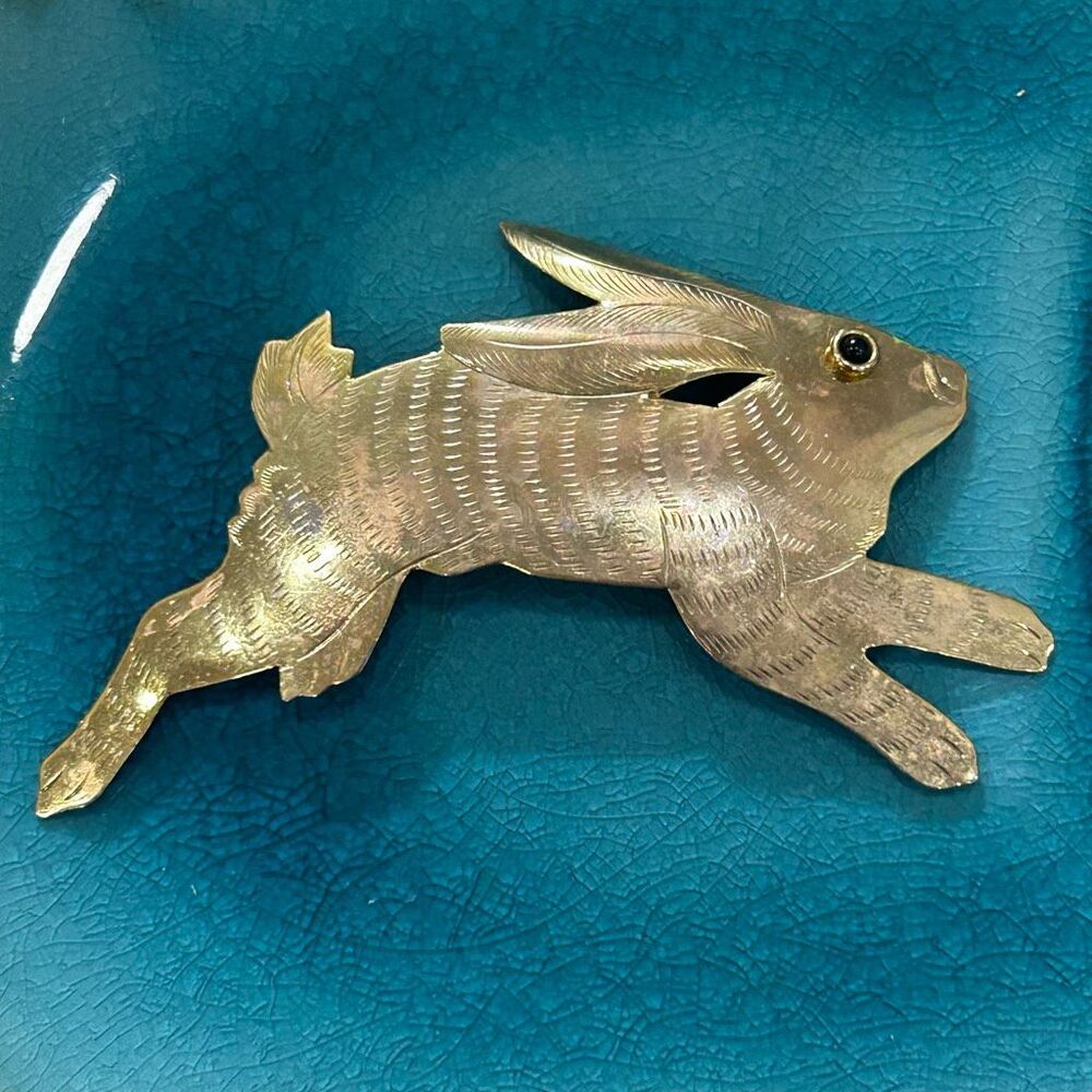 Vintage Leaping Rabbit Brooch 4” Pin Women's Gold-tone Textured Etched Fur